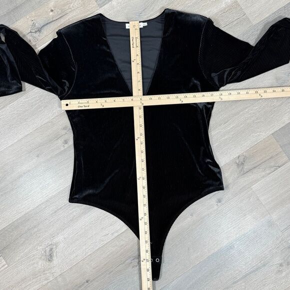 Good American All Day Ribbed Velvet Deep V Neck Bodysuit Black 4 XL - Picture 14 of 16